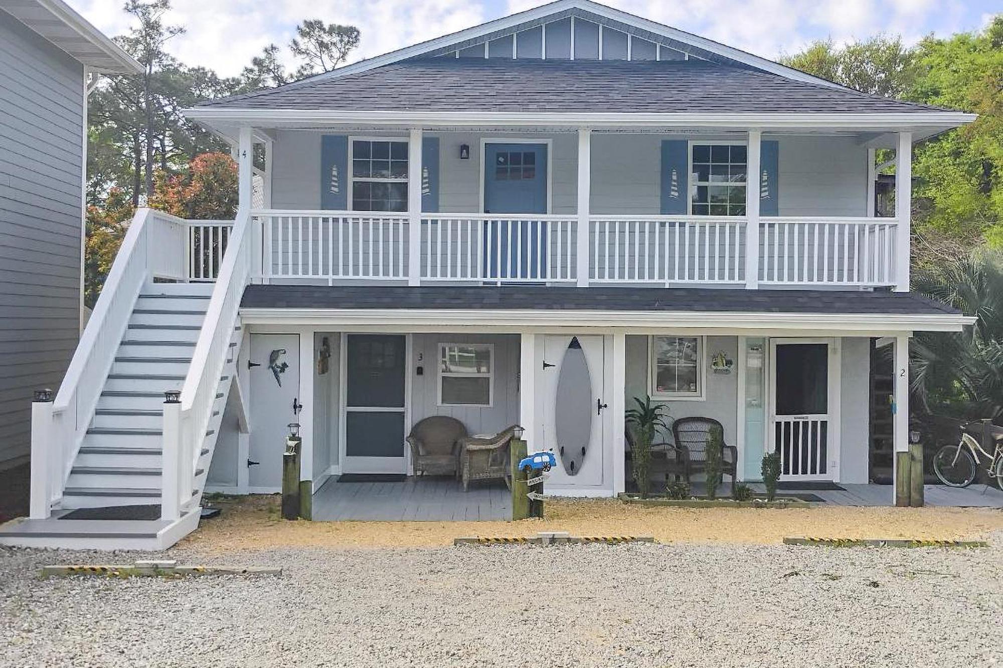 Ocean Isle Apartment With Balcony, 1 Mi To Beach! โอเชียนไอเอิลบีช ภายนอก รูปภาพ